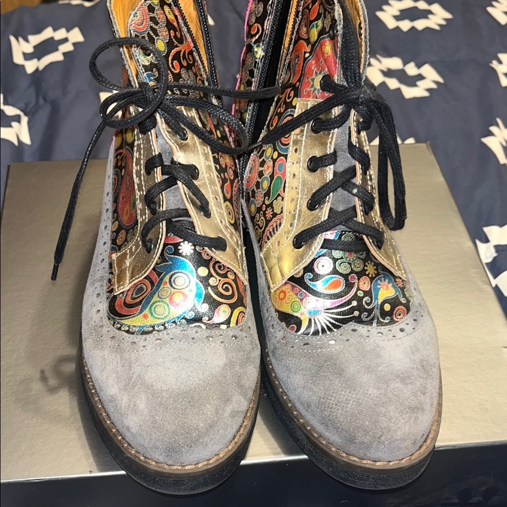 Colorful Lace-Up Women's Boots